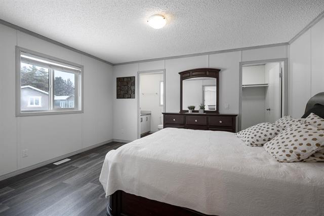









2695


Main

ST, 140,
Winnipeg,




MB
R2V 4S8

