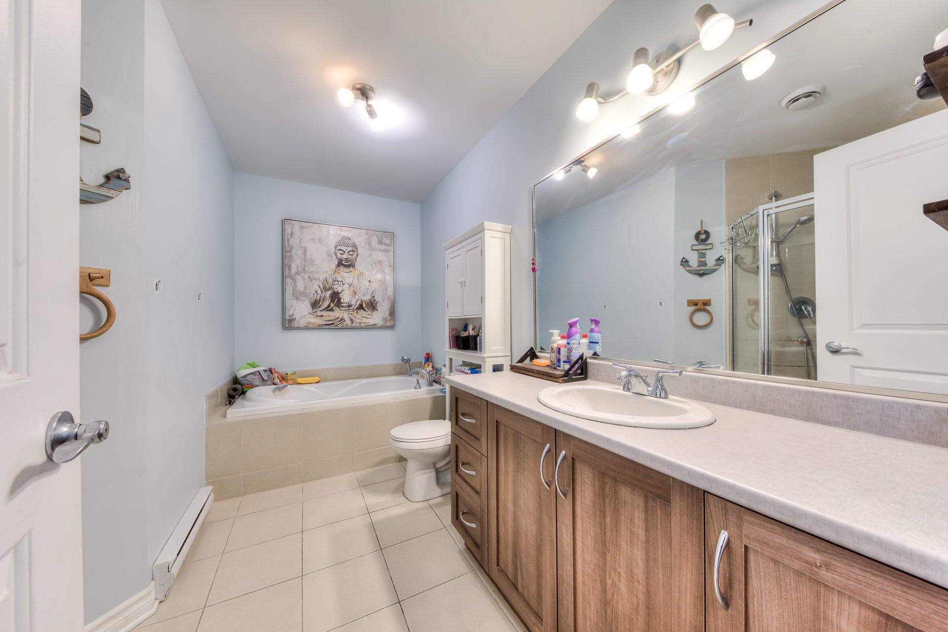 









105


Rue Roland-Chagnon

,
Saint-Basile-le-Grand,




QC
J3N1L4

