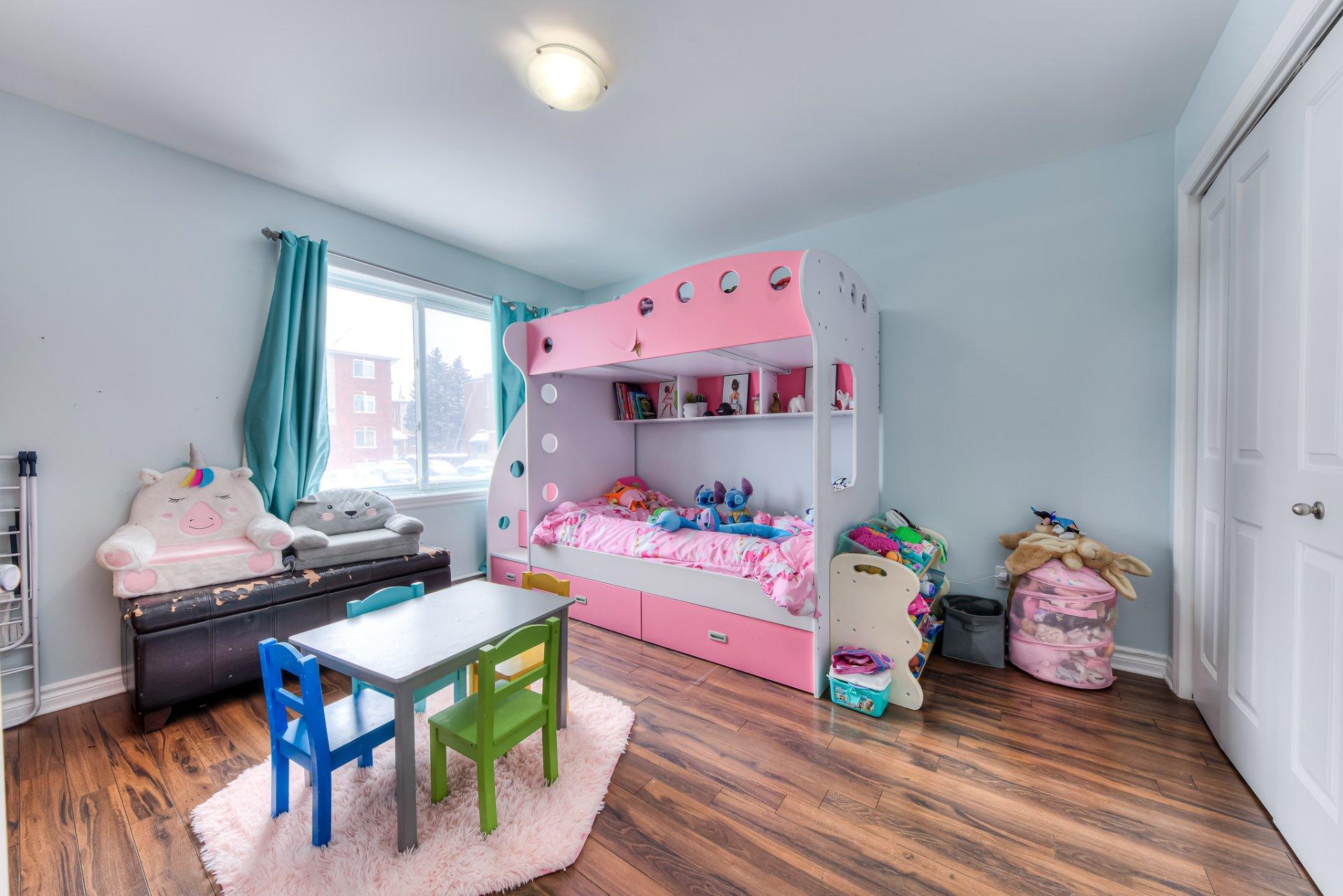 









105


Rue Roland-Chagnon

,
Saint-Basile-le-Grand,




QC
J3N1L4

