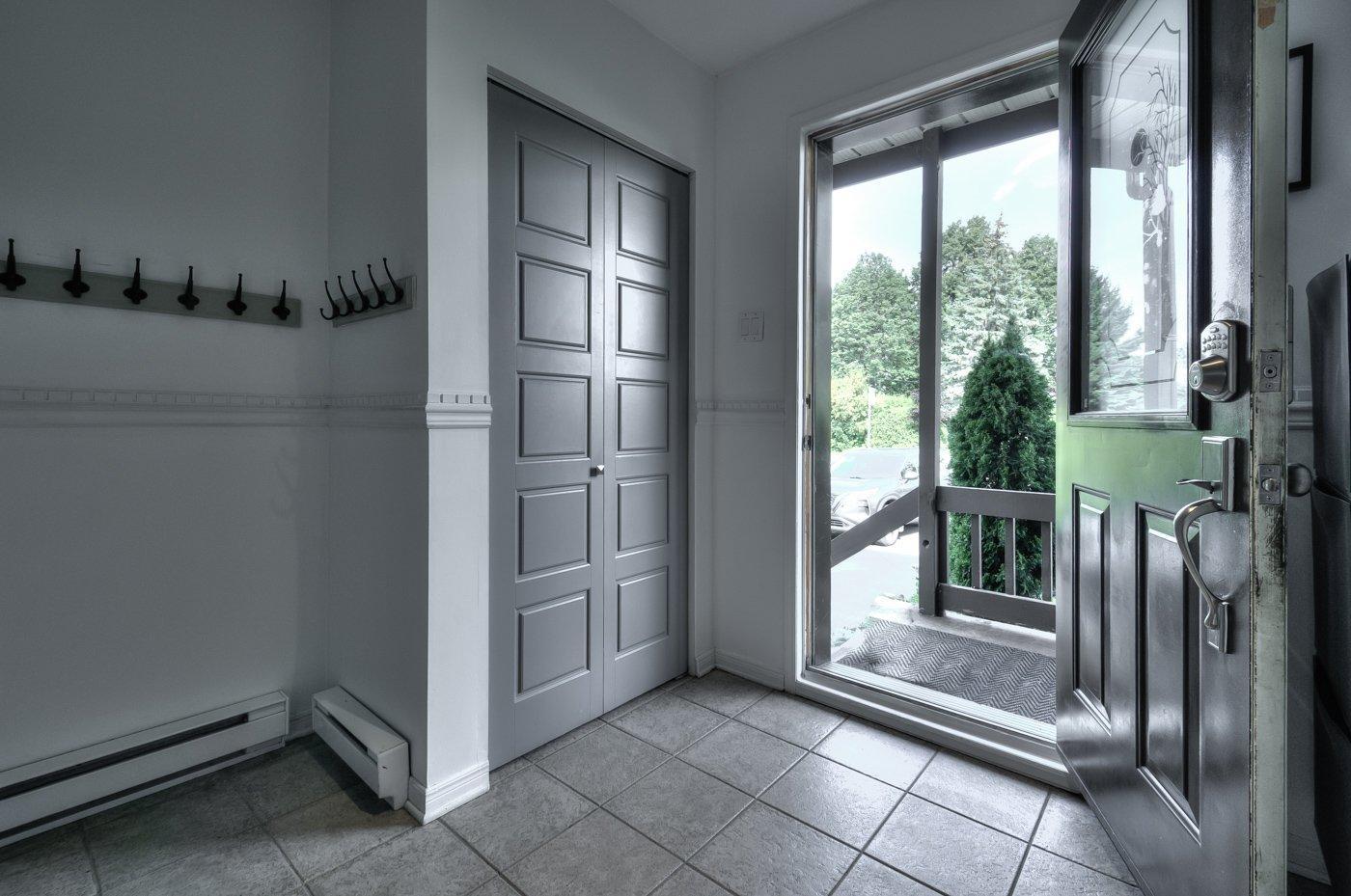 









306


Rue de Normandie

,
Sainte-Julie,




QC
J3E1A7

