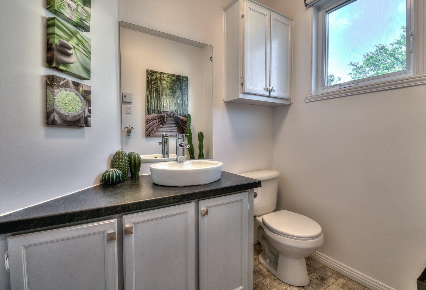 









306


Rue de Normandie

,
Sainte-Julie,




QC
J3E1A7

