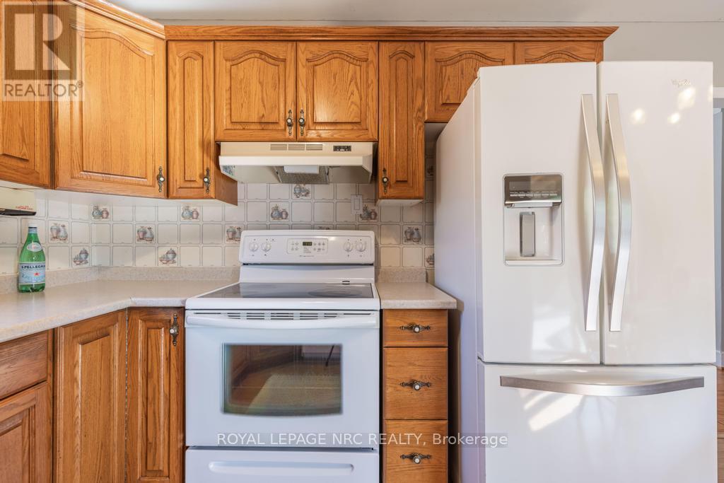 












10 RIDGEVIEW AVENUE

,
St. Catharines,




Ontario
L2M6B3

