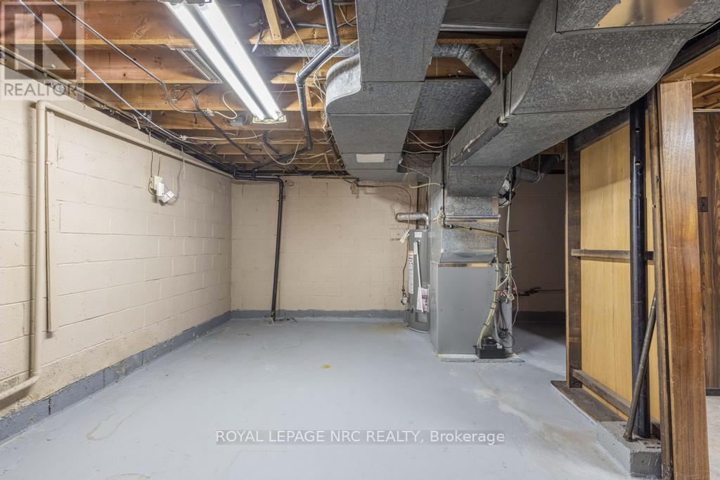 












10 RIDGEVIEW AVENUE

,
St. Catharines,




Ontario
L2M6B3

