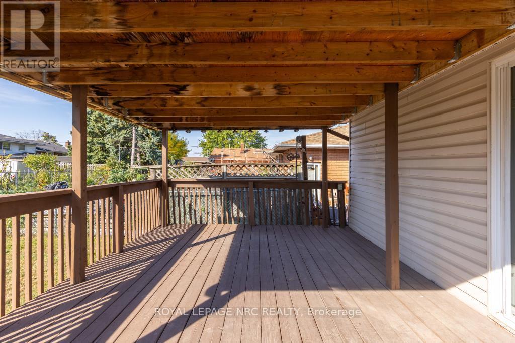 












10 RIDGEVIEW AVENUE

,
St. Catharines,




Ontario
L2M6B3

