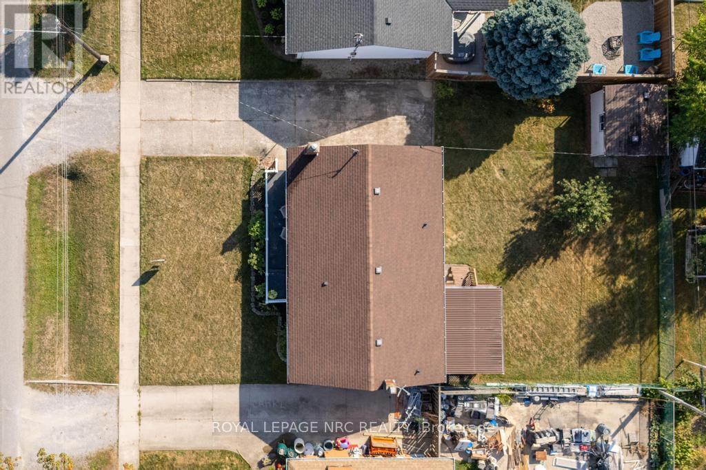 












10 RIDGEVIEW AVENUE

,
St. Catharines,




Ontario
L2M6B3

