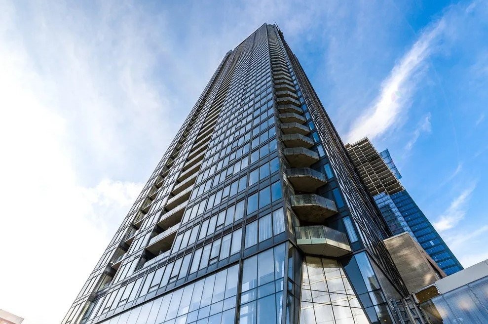 









1188


Rue St-Antoine O.

, P3-016,
Montréal (Ville-Marie),




QC
H3C1B4

