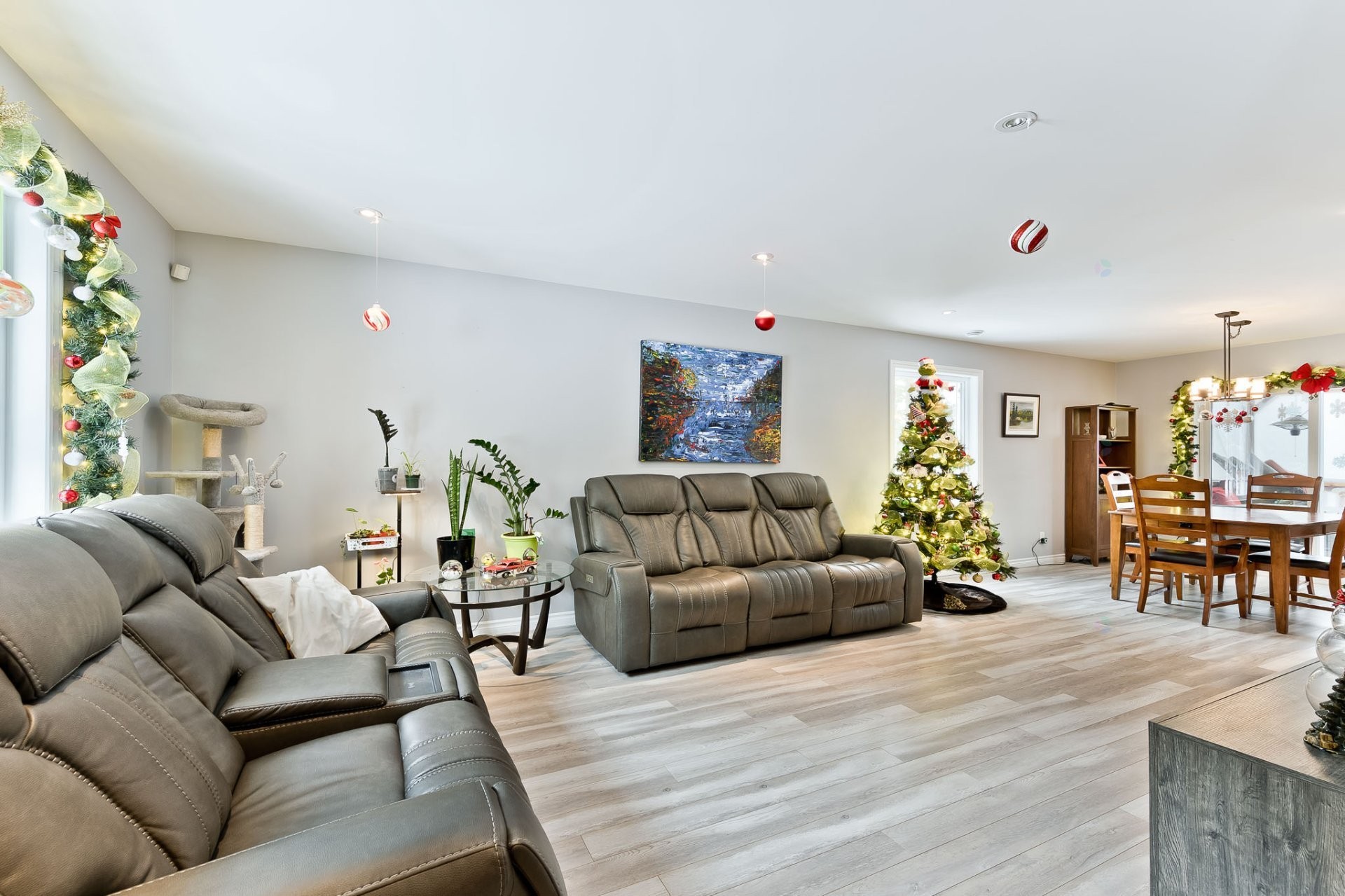 









168


Rue des Érables

,
Eastman,




QC
J0B1P0

