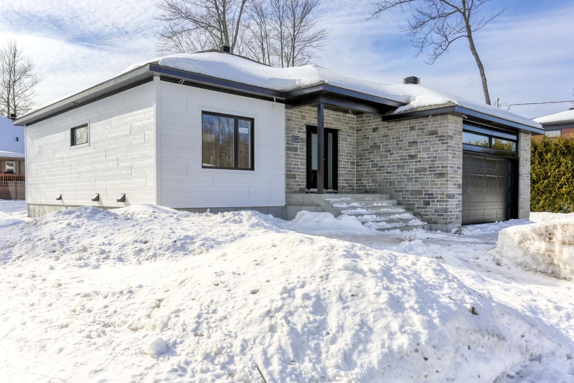 









2105


Rue Gilles-Grondin

,
Shawinigan,




QC
G9P0G5

