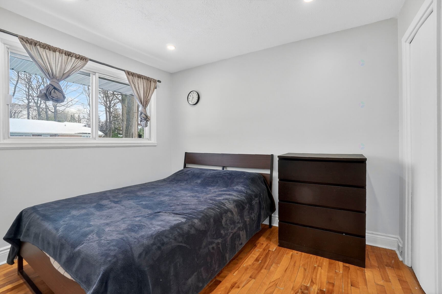 









5620


Rue André

,
Montréal (Pierrefonds-Roxboro),




QC
H8Z2V6

