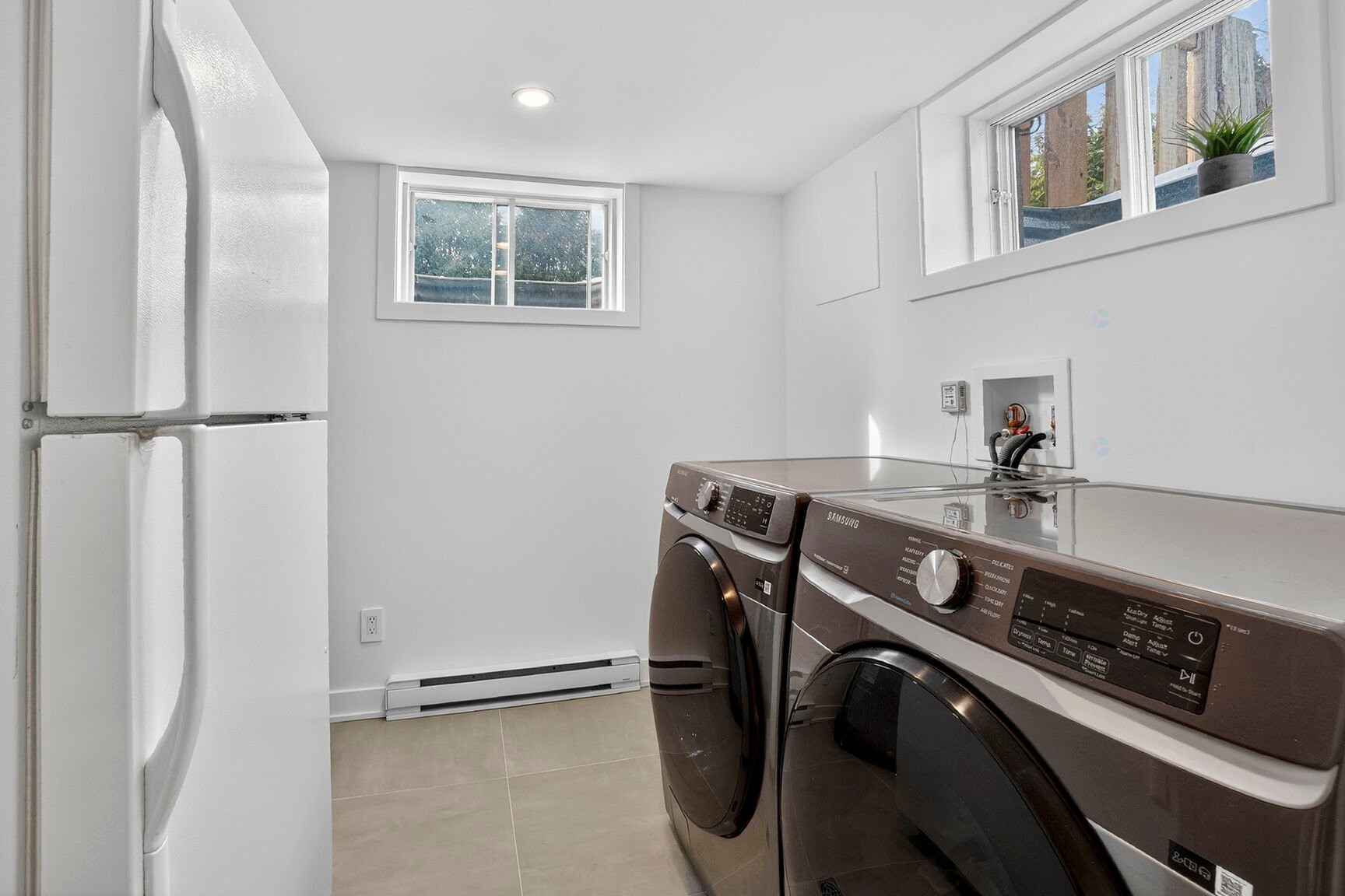 









5620


Rue André

,
Montréal (Pierrefonds-Roxboro),




QC
H8Z2V6

