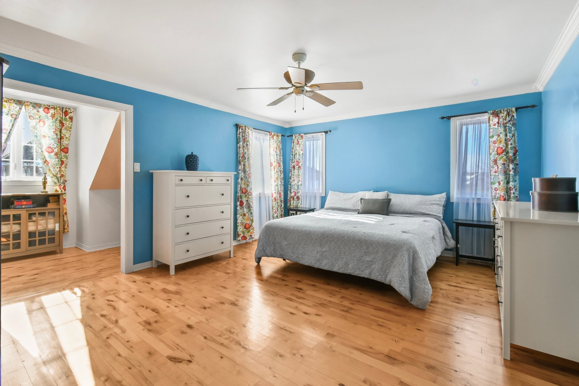 









538


Rue George-F.-A.-Wilkes

,
Longueuil (Greenfield Park),




QC
J4N3N4

