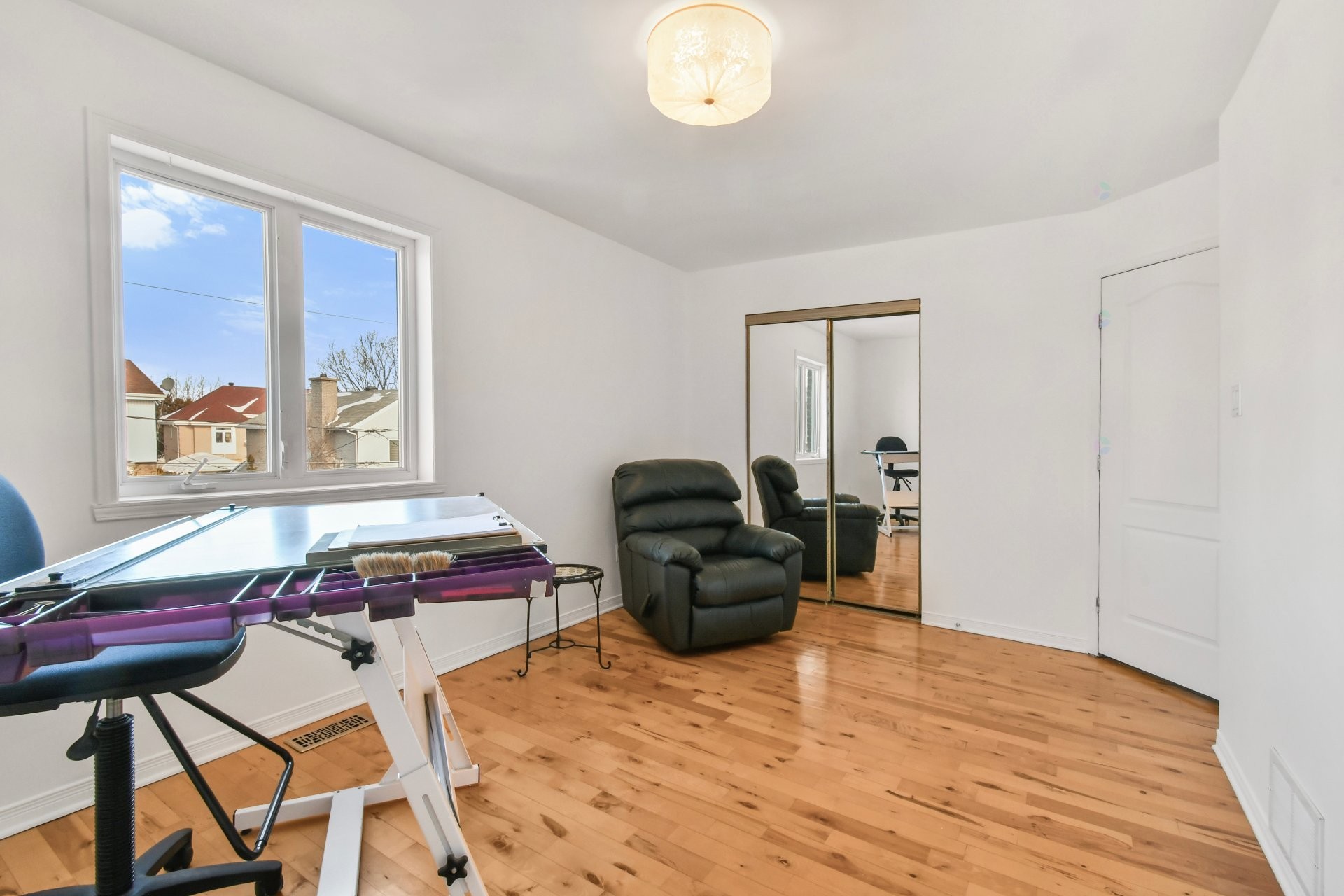 









538


Rue George-F.-A.-Wilkes

,
Longueuil (Greenfield Park),




QC
J4N3N4


