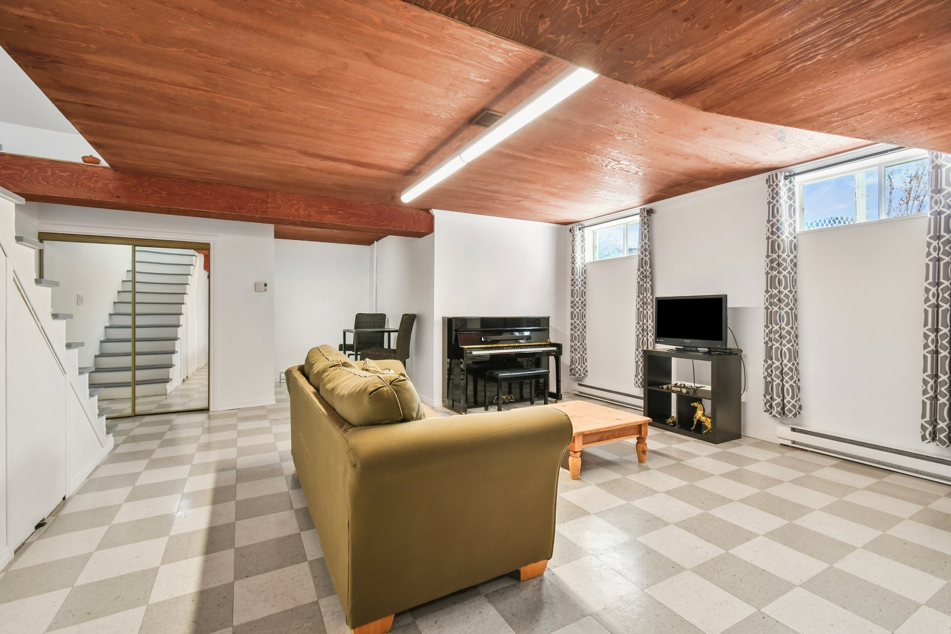 









538


Rue George-F.-A.-Wilkes

,
Longueuil (Greenfield Park),




QC
J4N3N4

