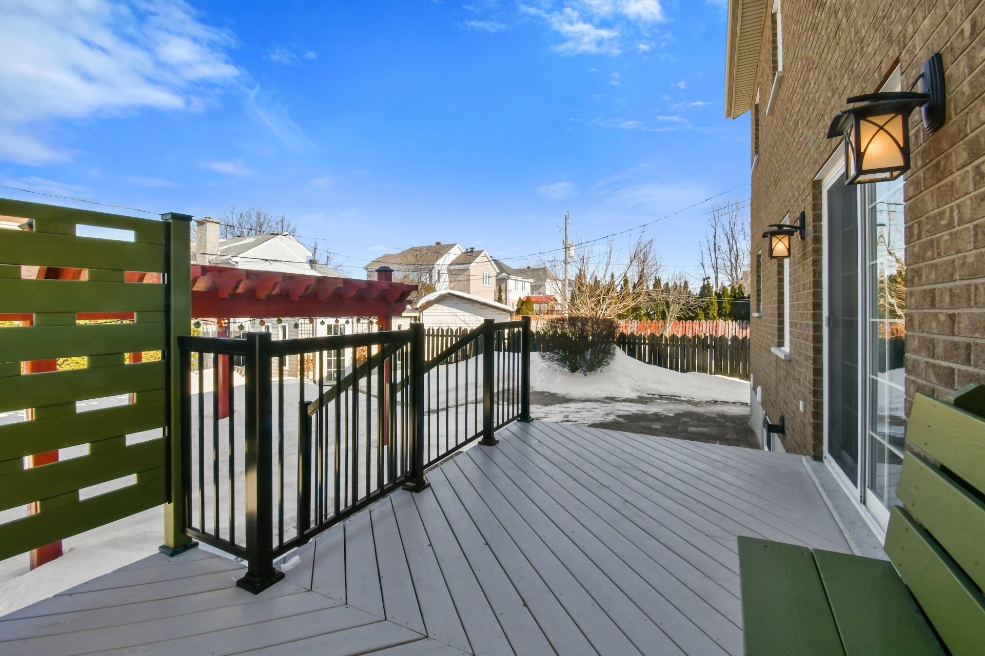 









538


Rue George-F.-A.-Wilkes

,
Longueuil (Greenfield Park),




QC
J4N3N4

