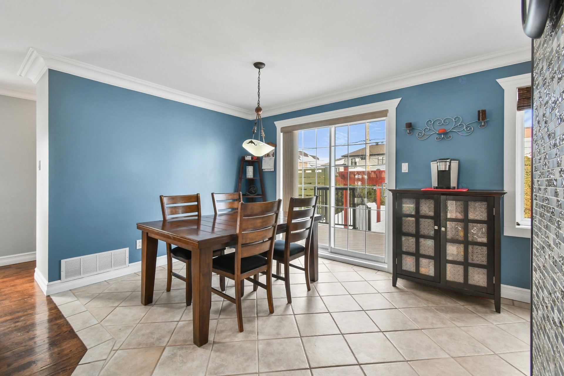 









538


Rue George-F.-A.-Wilkes

,
Longueuil (Greenfield Park),




QC
J4N3N4

