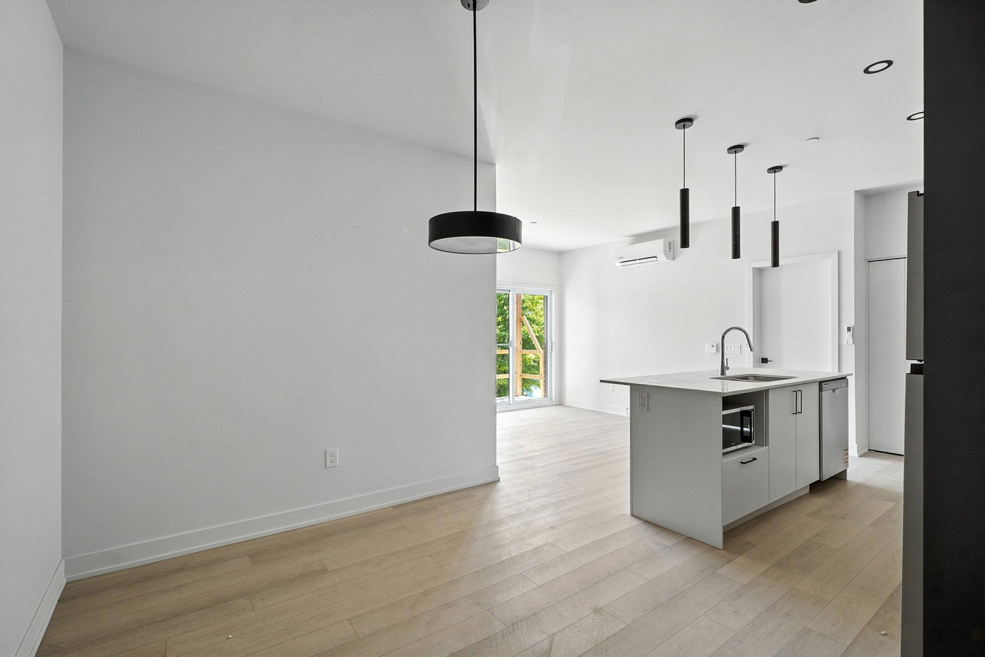 









324


Ch. Freeman

, 102,
Gatineau (Hull),




QC
J8Z3M9

