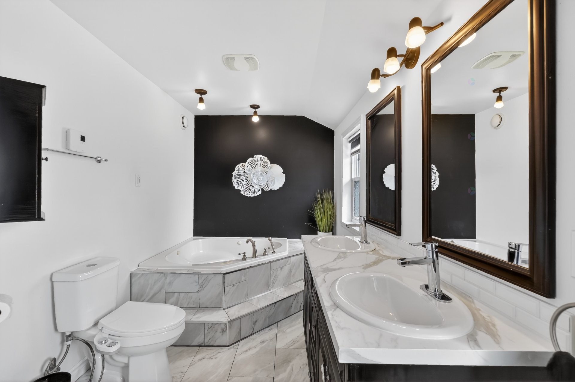 









36


Rue du Marché

,
Sainte-Thérèse,




QC
J7E1Y9

