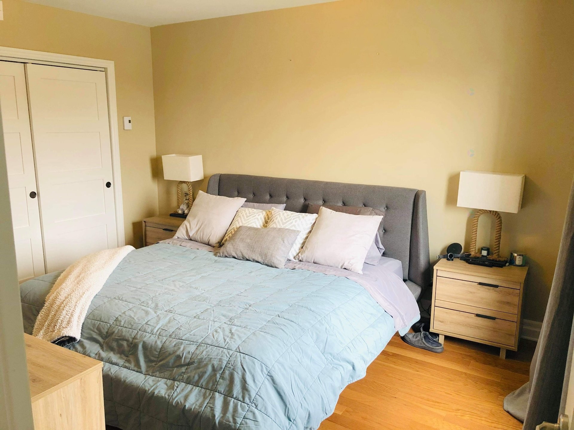 









838Z

 - 840Z


Boul. Taschereau

,
La Prairie,




QC
J5R1V9

