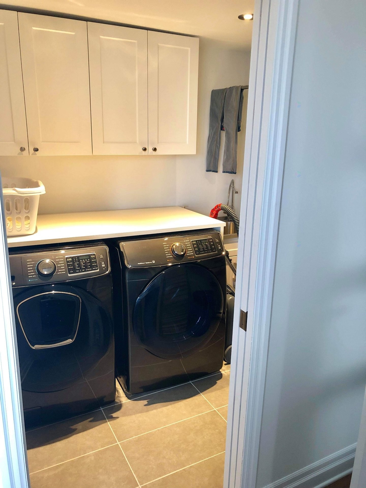 









838Z

 - 840Z


Boul. Taschereau

,
La Prairie,




QC
J5R1V9

