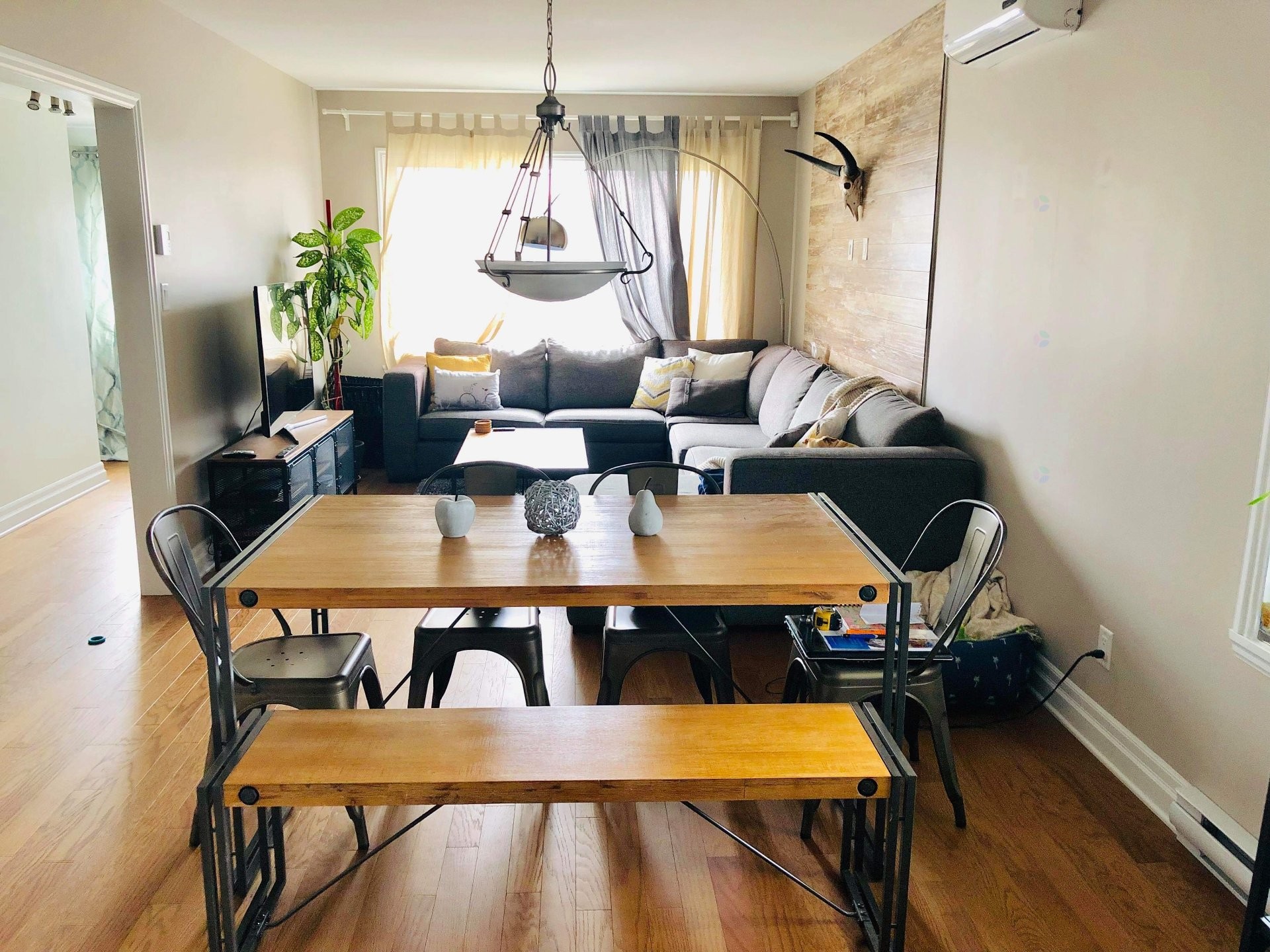 









838Z

 - 840Z


Boul. Taschereau

,
La Prairie,




QC
J5R1V9

