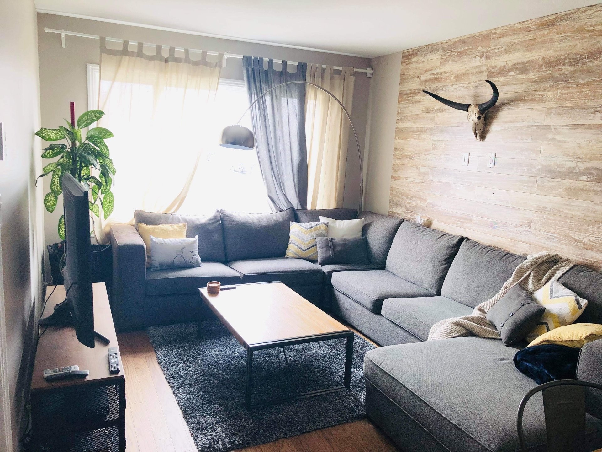 









838Z

 - 840Z


Boul. Taschereau

,
La Prairie,




QC
J5R1V9

