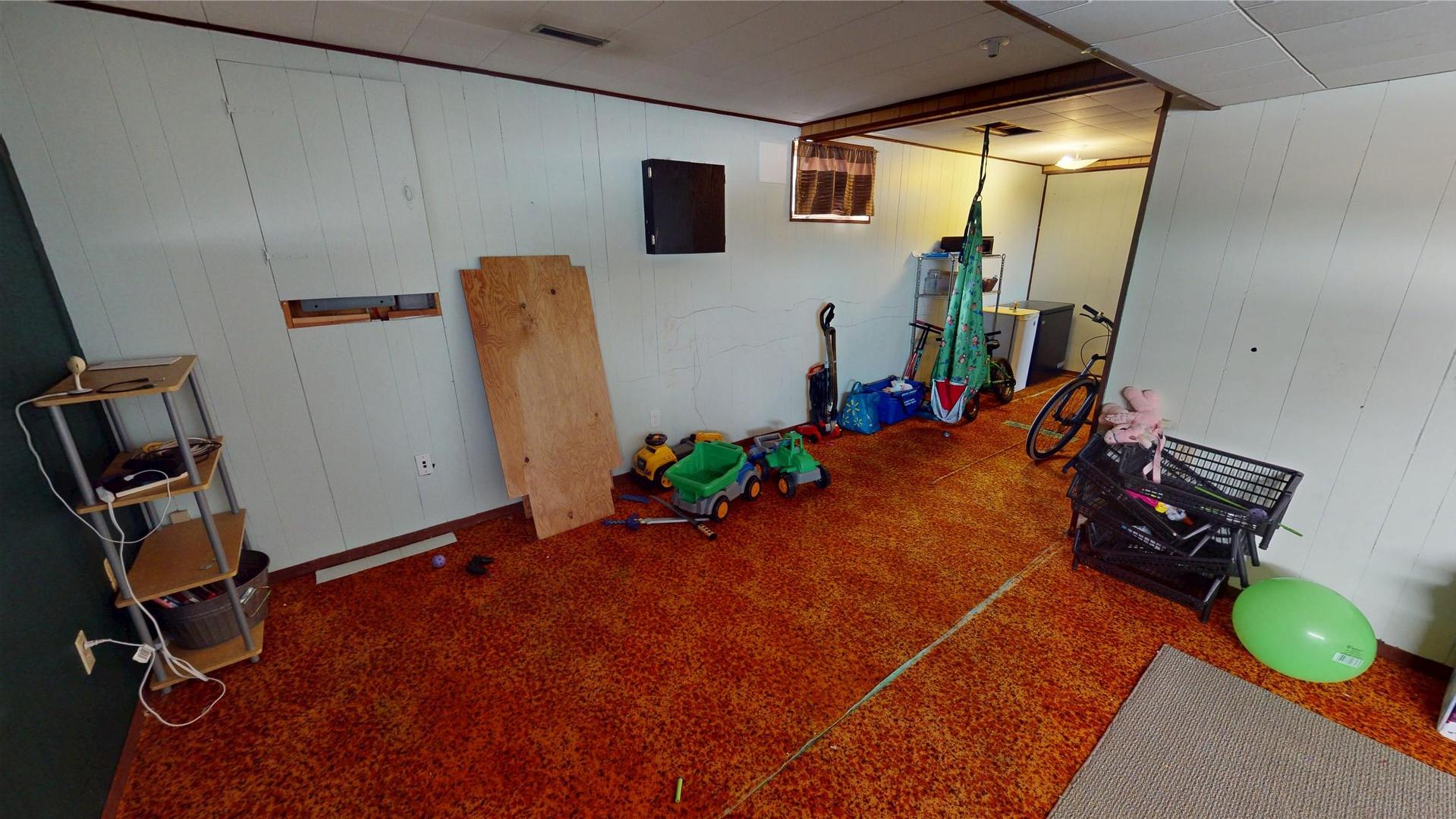 









1044


19th

Avenue,
Cranbrook,




BC
V1C 3E8

