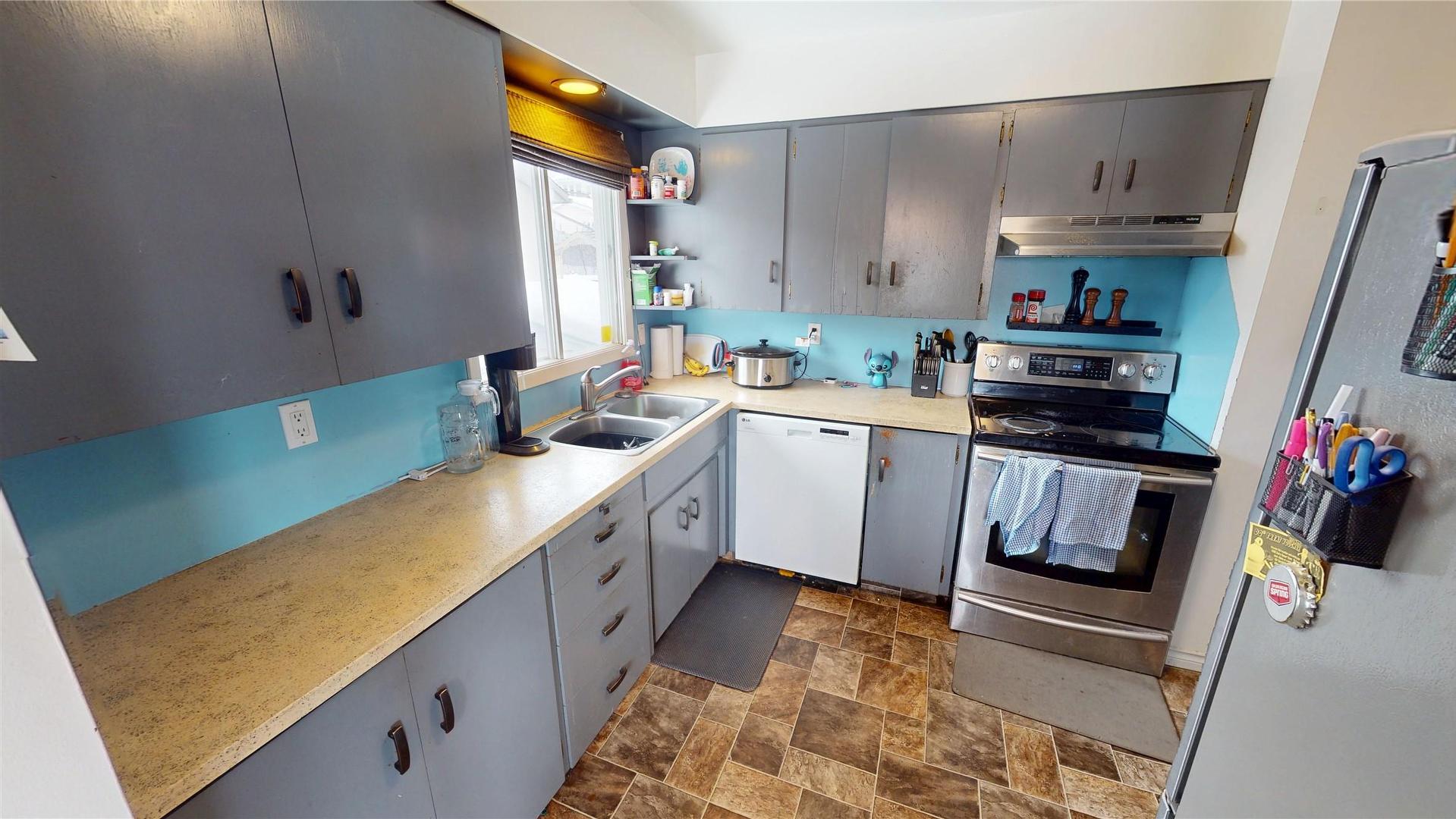 









1044


19th

Avenue,
Cranbrook,




BC
V1C 3E8

