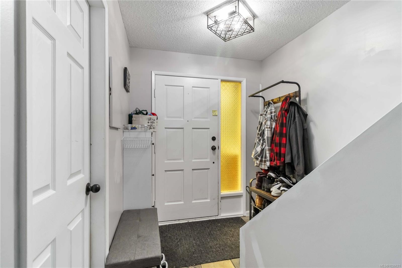 









6110


Seabroom

Rd, 6,
Sooke,




BC
V9Z 0B8

