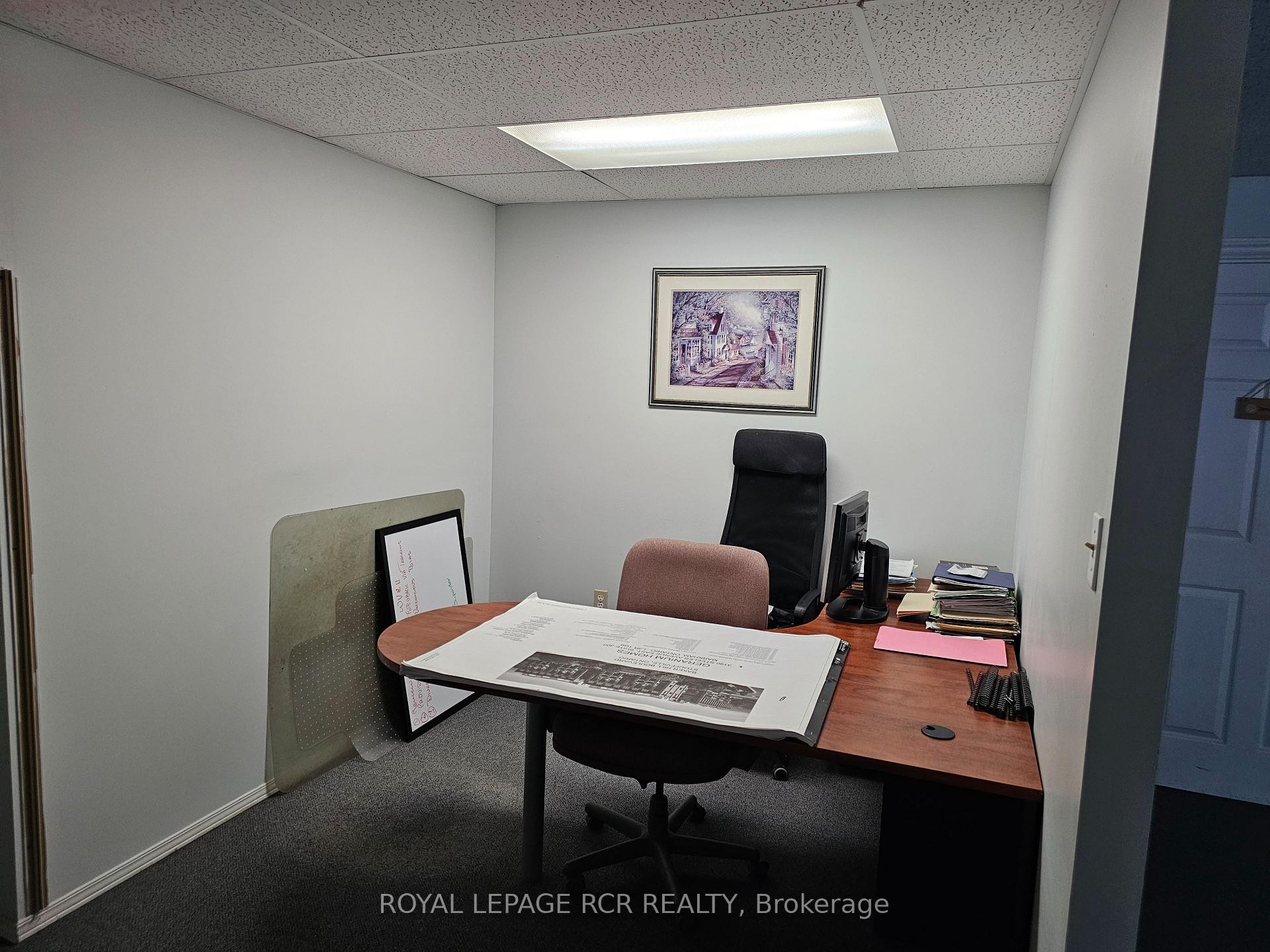 









411


Queen

Street, Lower Cubicle,
Newmarket,




ON
L3Y 2G9

