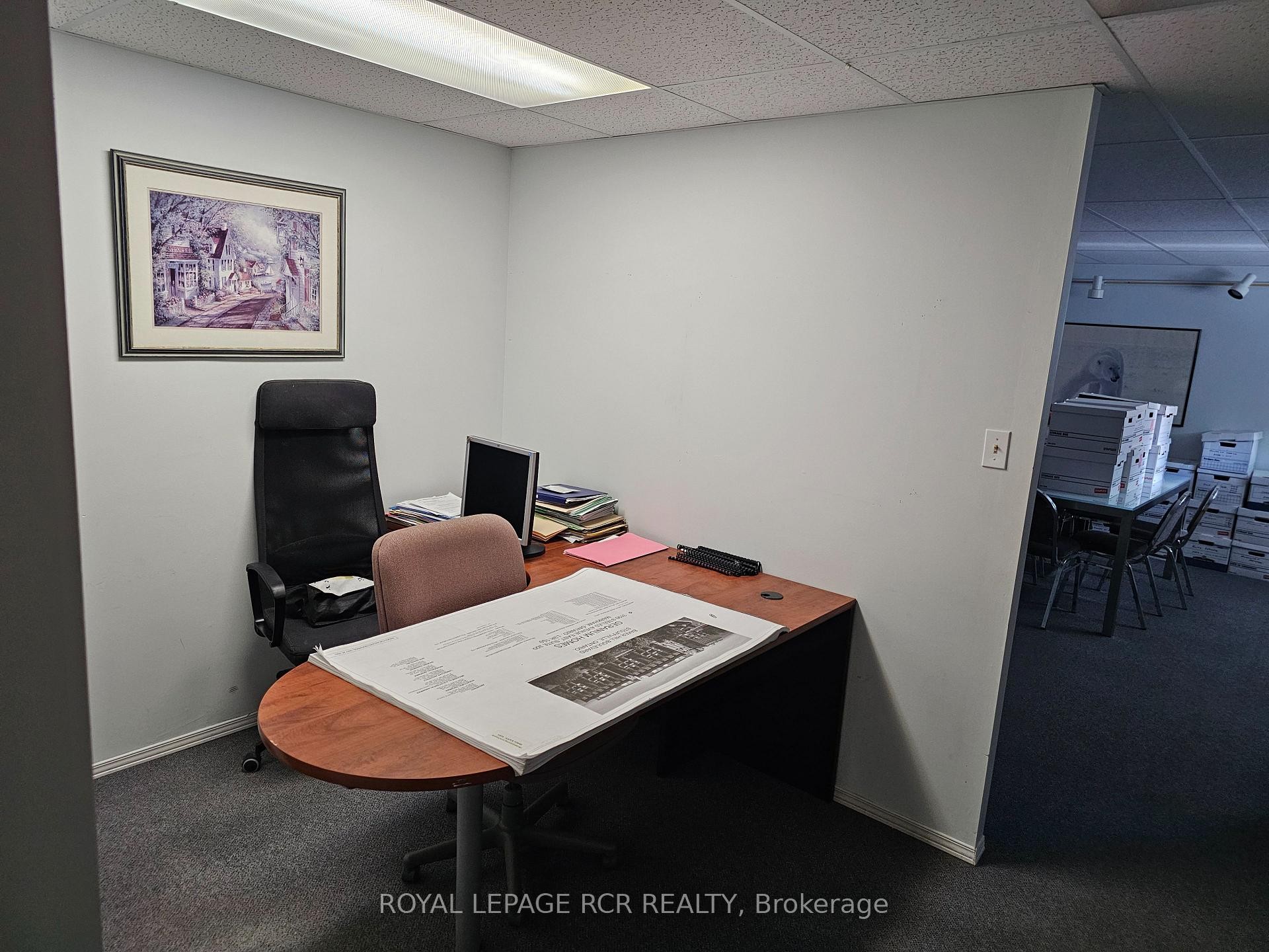 









411


Queen

Street, Lower Cubicle,
Newmarket,




ON
L3Y 2G9

