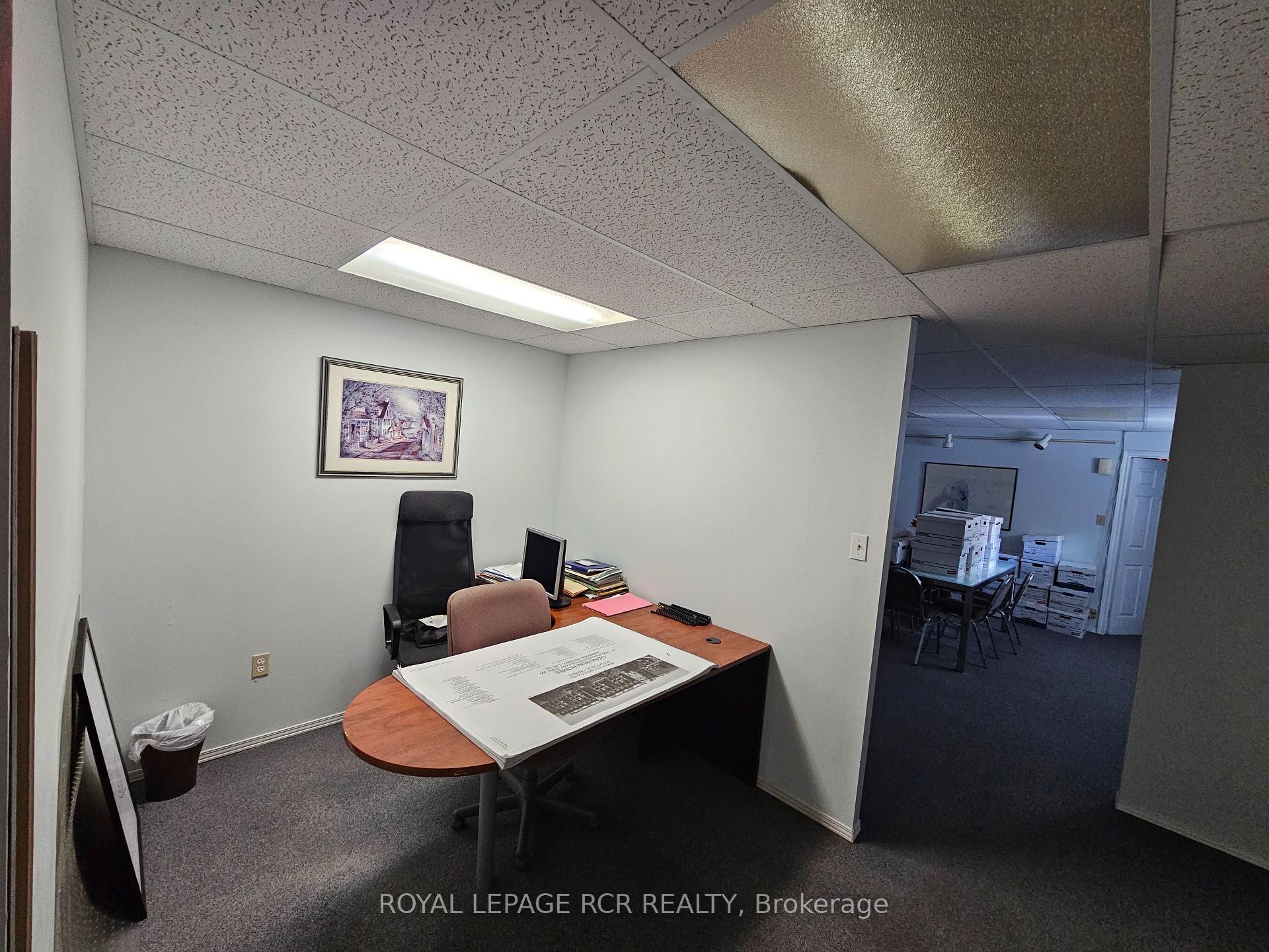 









411


Queen

Street, Lower Cubicle,
Newmarket,




ON
L3Y 2G9

