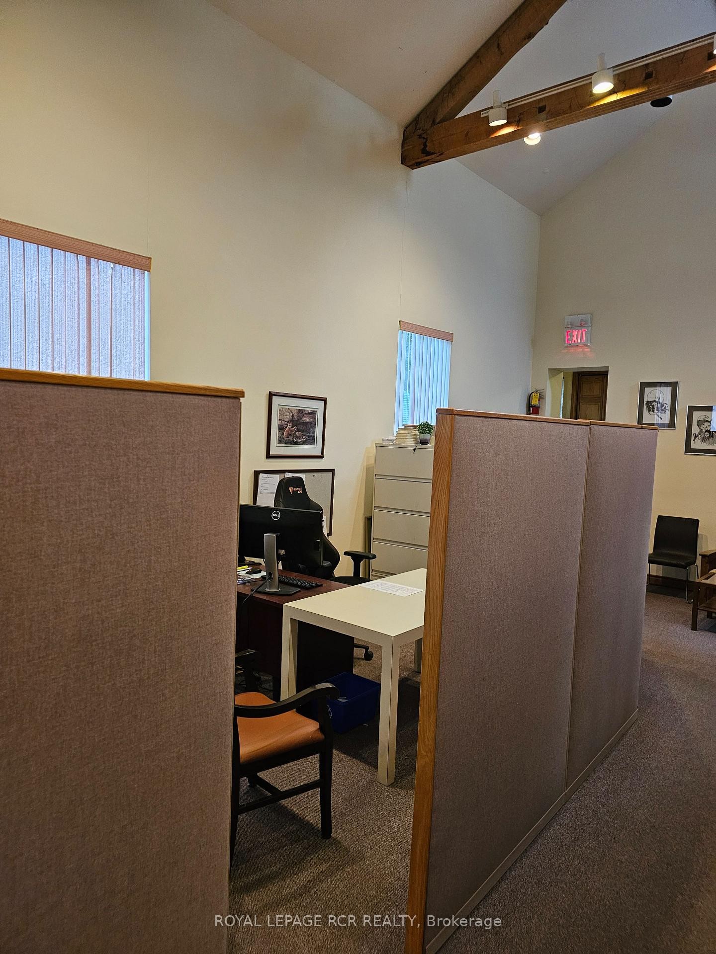 









411


Queen

Street, Main 2C,
Newmarket,




ON
L3Y 2G9

