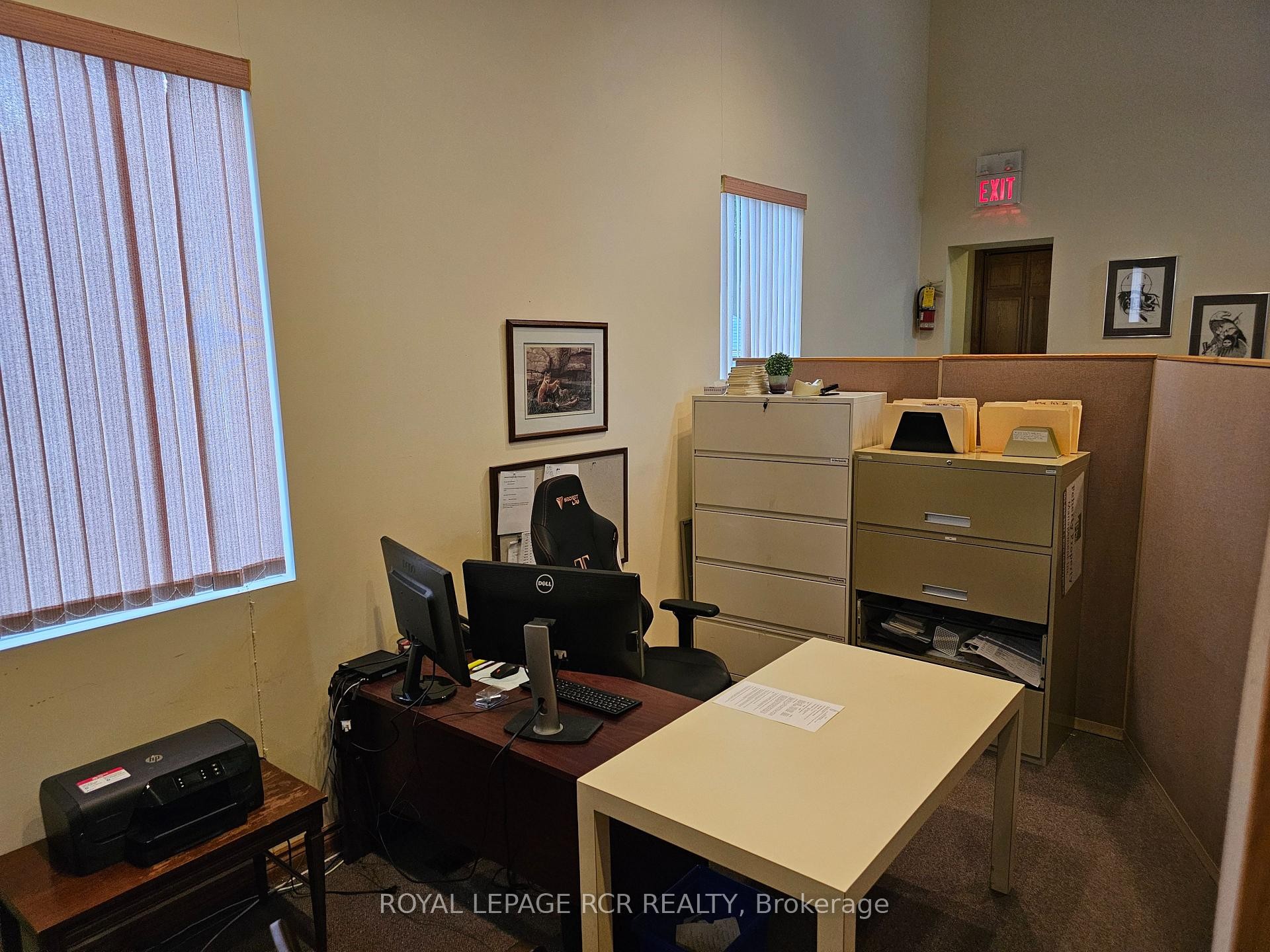 









411


Queen

Street, Main 2C,
Newmarket,




ON
L3Y 2G9

