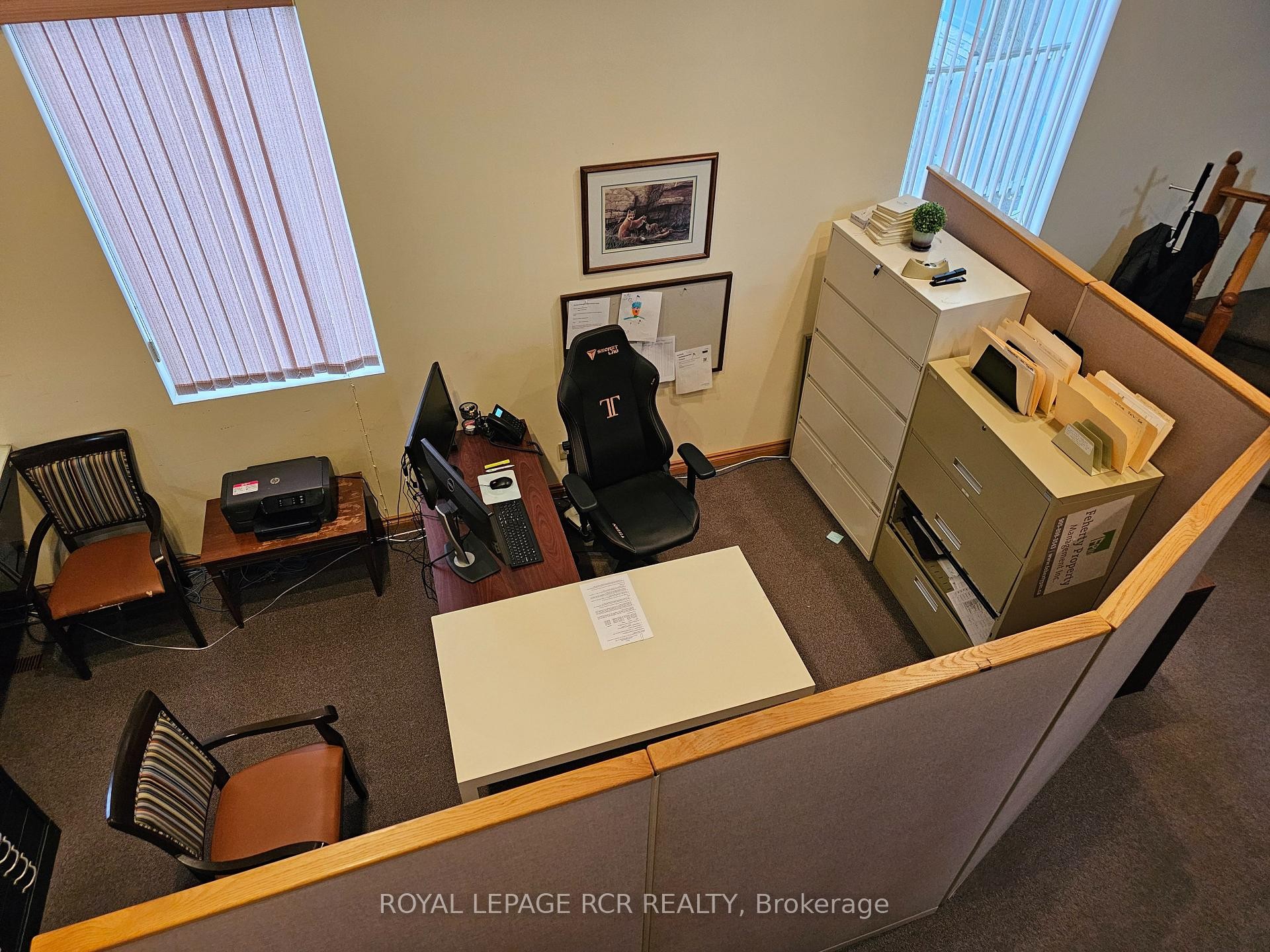 









411


Queen

Street, Main 2C,
Newmarket,




ON
L3Y 2G9

