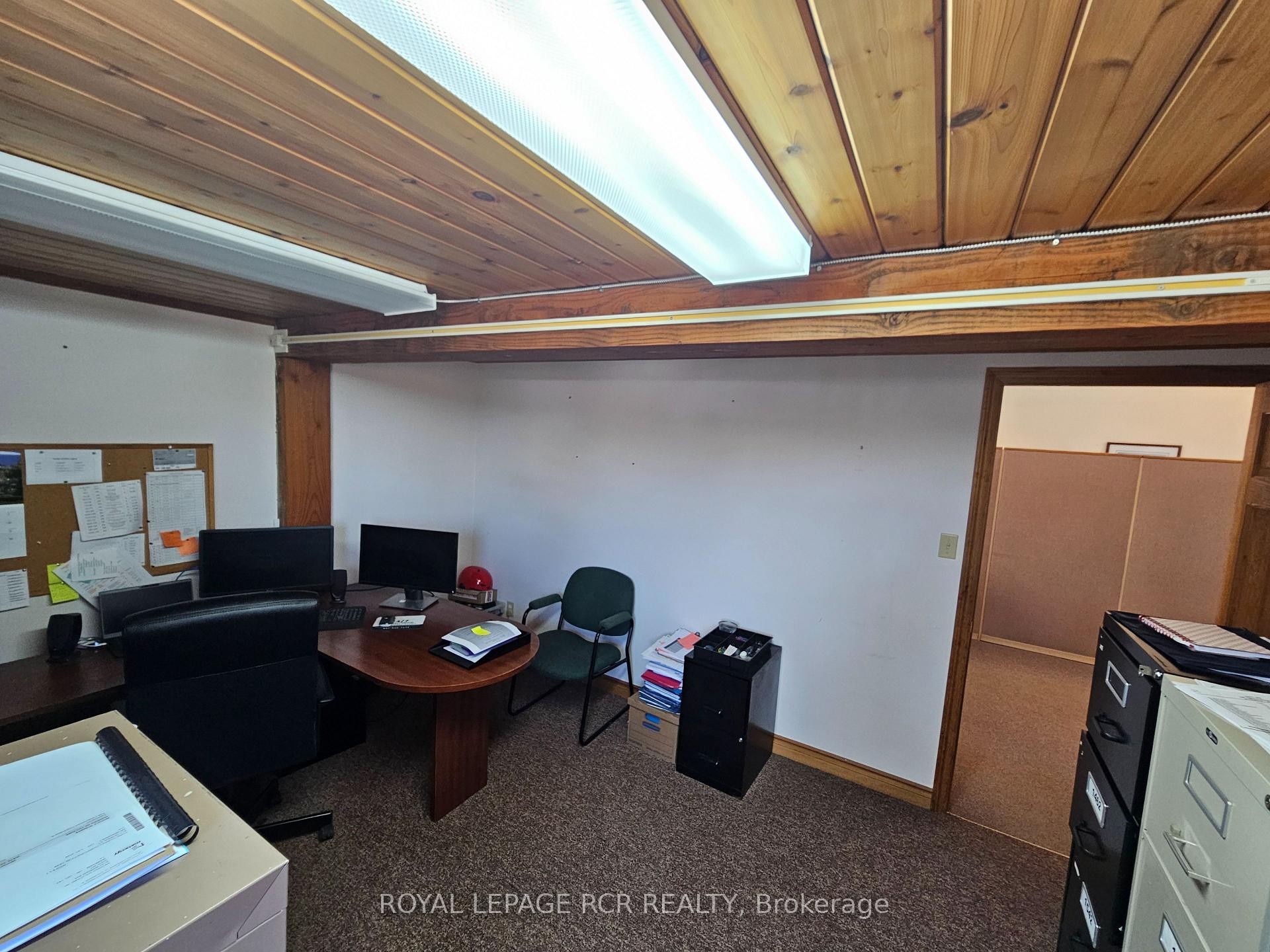 









411


Queen

Street, Main 1,
Newmarket,




ON
L3Y 2G9

