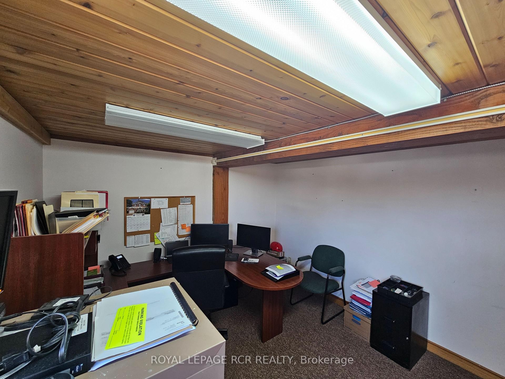 









411


Queen

Street, Main 1,
Newmarket,




ON
L3Y 2G9

