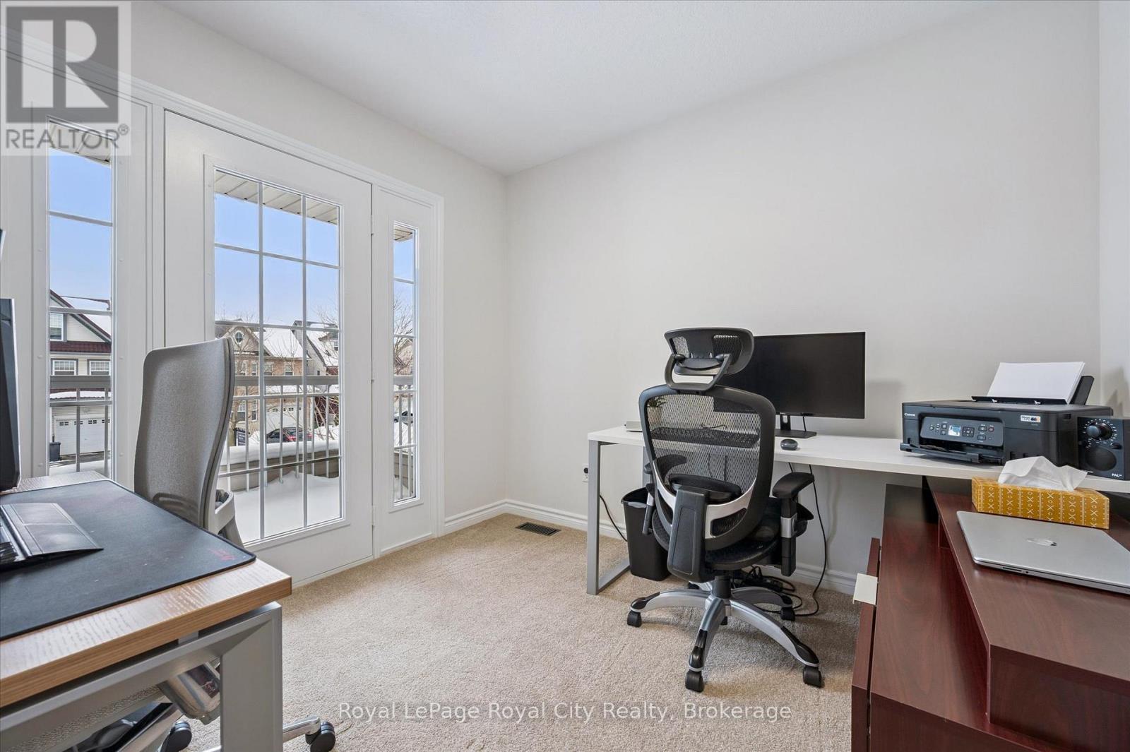 












273 CARRINGTON DRIVE

,
Guelph (Kortright West),




Ontario
N1G5H3

