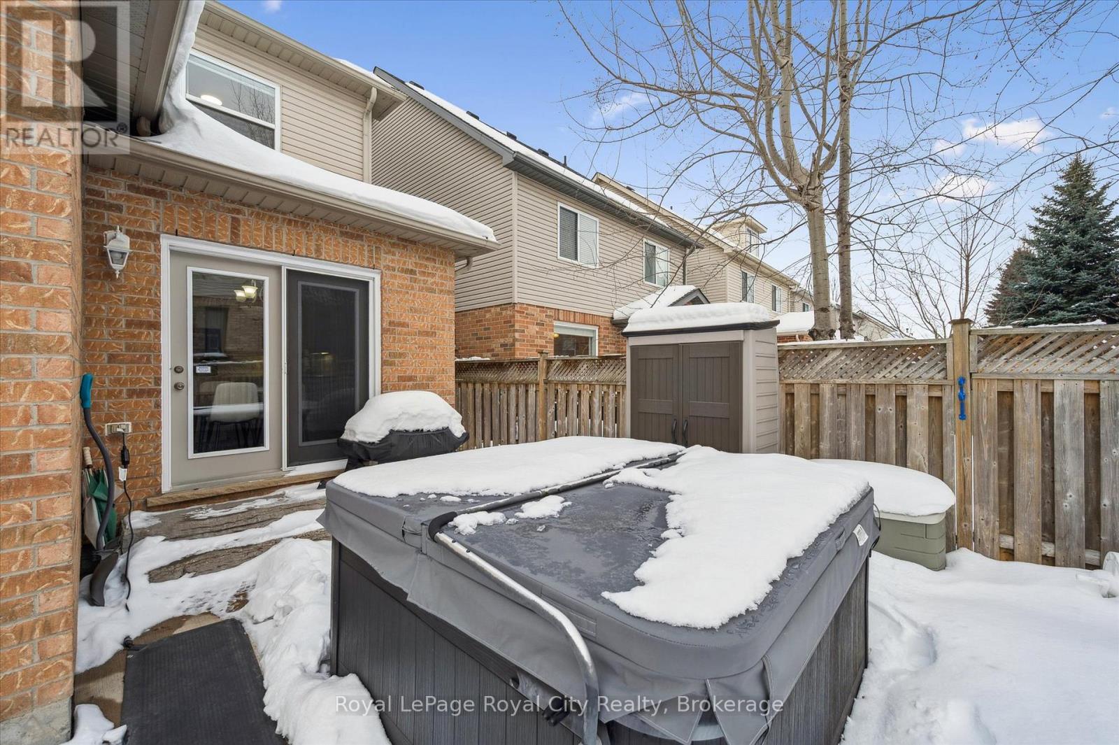 












273 CARRINGTON DRIVE

,
Guelph (Kortright West),




Ontario
N1G5H3

