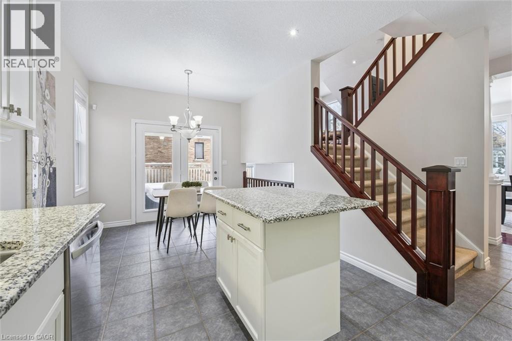 












273 CARRINGTON Drive

,
Guelph,




Ontario
N1G5H3

