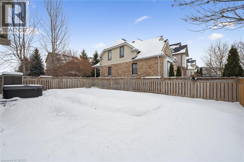 












273 CARRINGTON Drive

,
Guelph,




Ontario
N1G5H3

