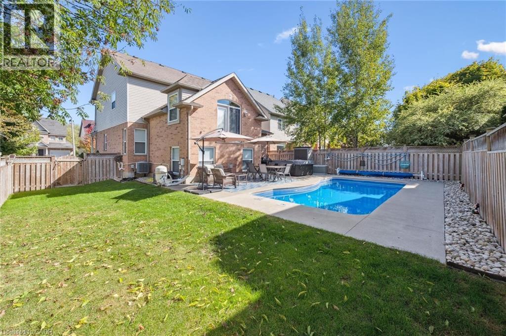 












273 CARRINGTON Drive

,
Guelph,




Ontario
N1G5H3

