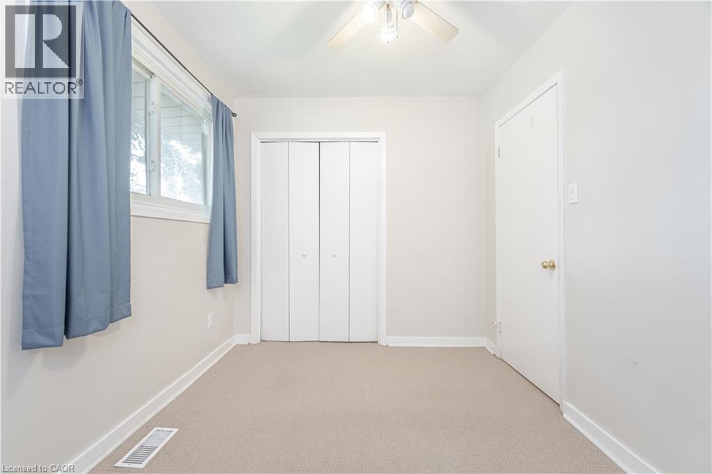 












1116 HOMEWOOD Drive Unit# 1

,
Burlington,




Ontario
L7P2M2

