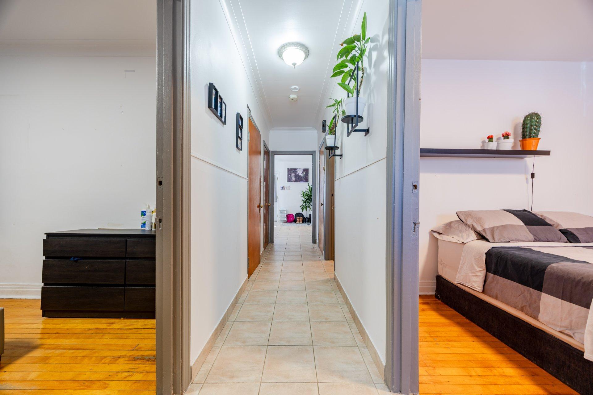 









6526

 - 6528


30e Avenue

,
Montréal (Rosemont/La Petite-Patrie),




QC
H1T3G6

