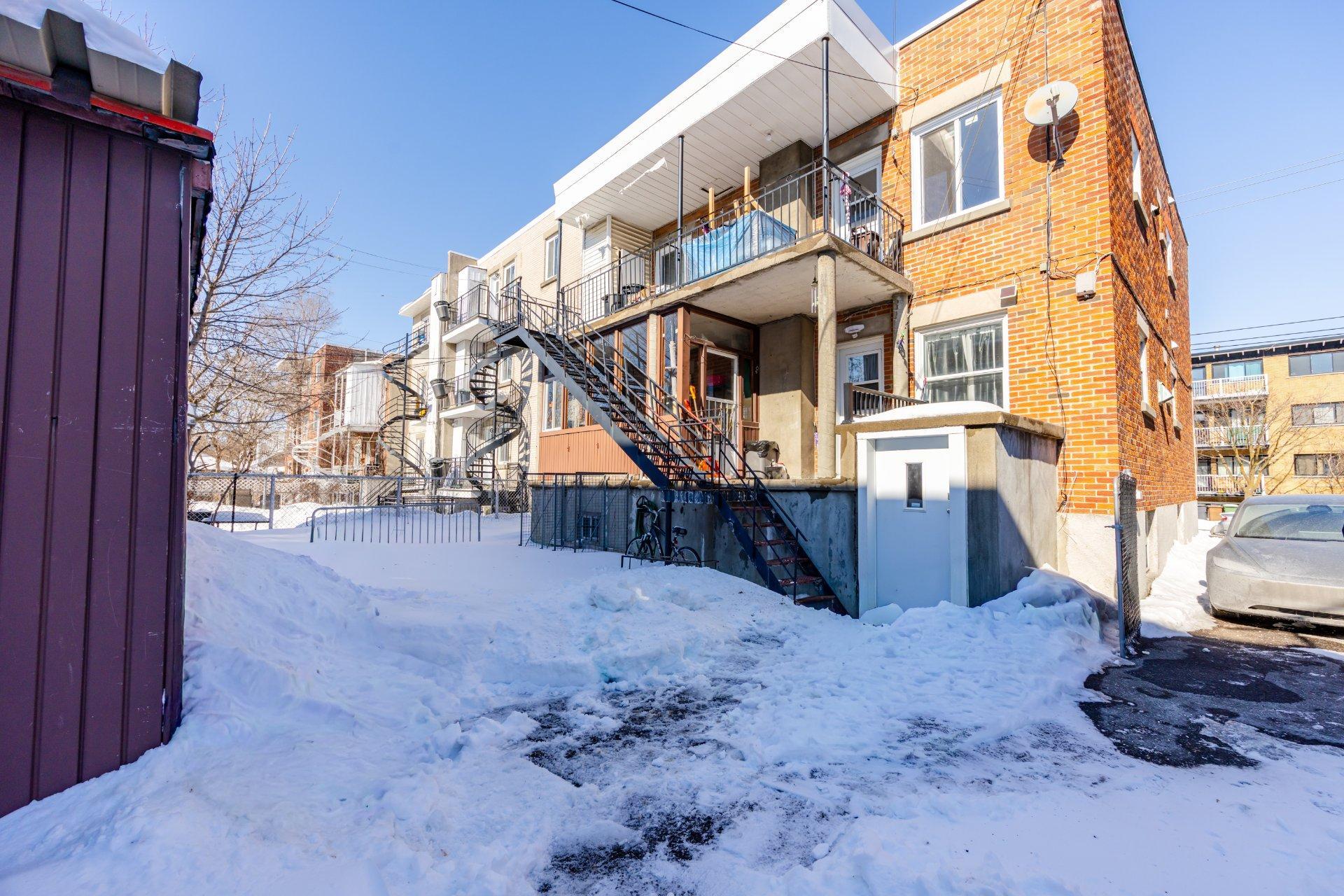 









6526

 - 6528


30e Avenue

,
Montréal (Rosemont/La Petite-Patrie),




QC
H1T3G6

