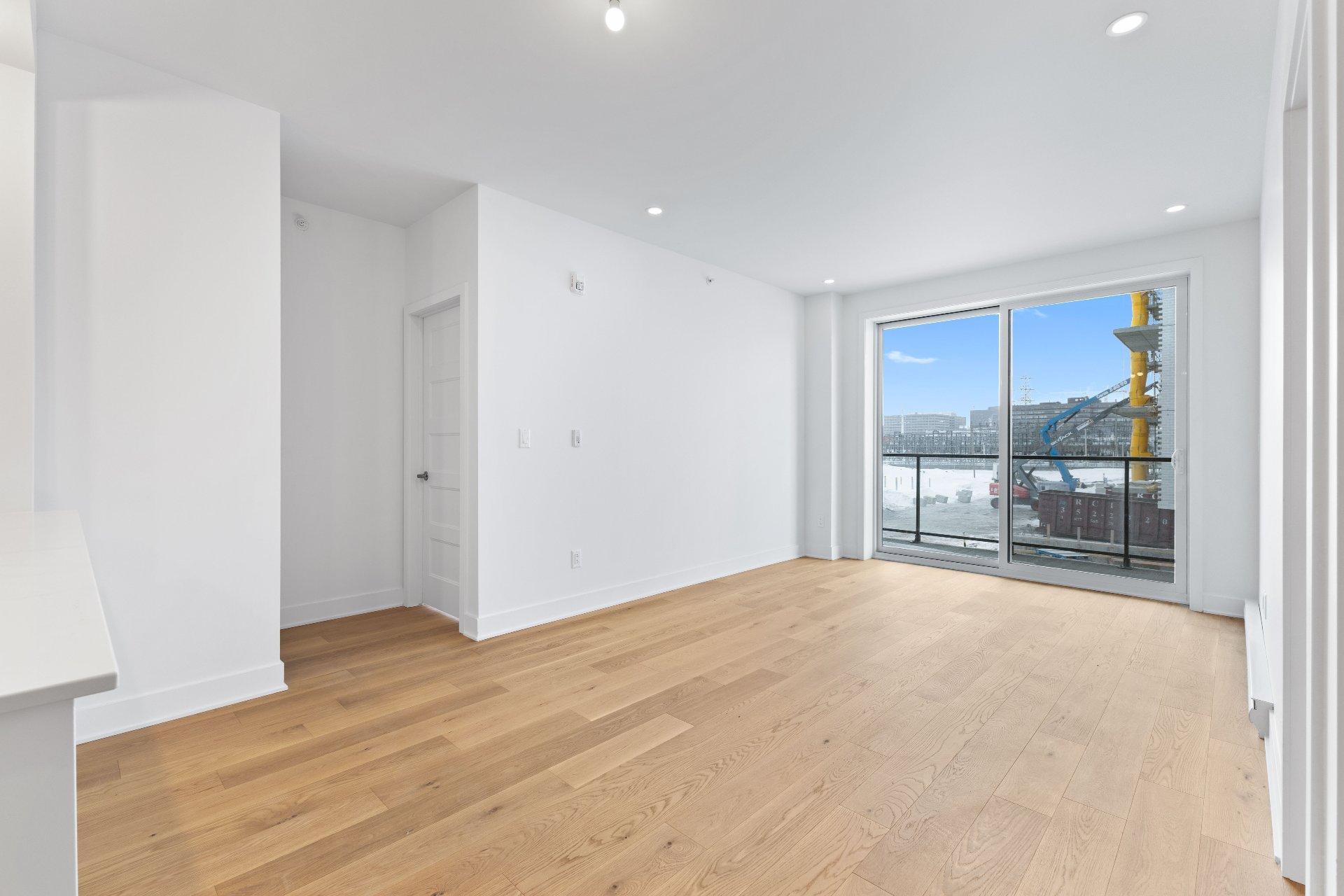 









10130


Rue Lauraine-Vaillancourt

, 205,
Montréal (Ahuntsic-Cartierville),




QC
H3L0B3

