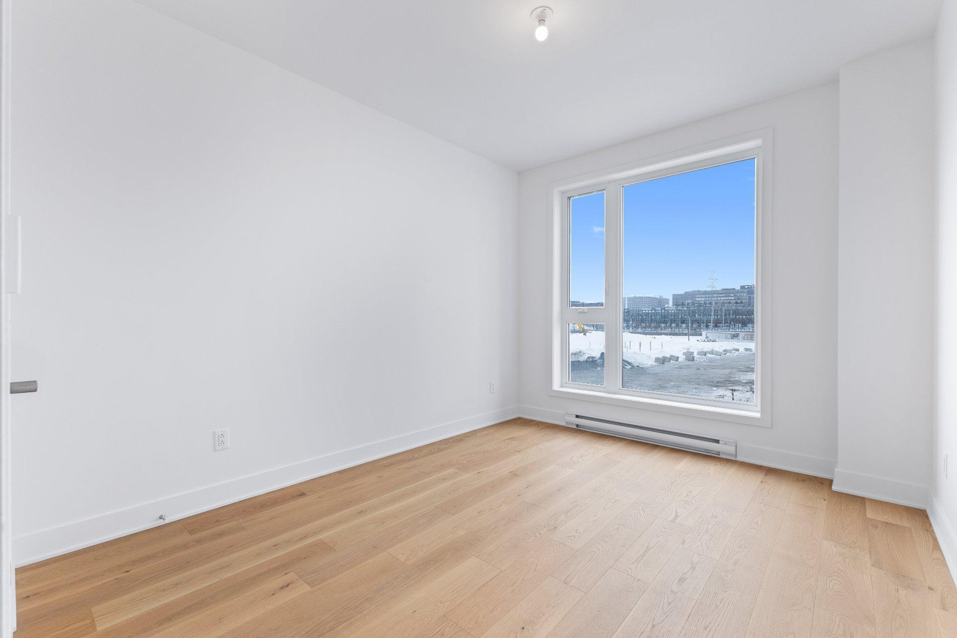 









10130


Rue Lauraine-Vaillancourt

, 205,
Montréal (Ahuntsic-Cartierville),




QC
H3L0B3

