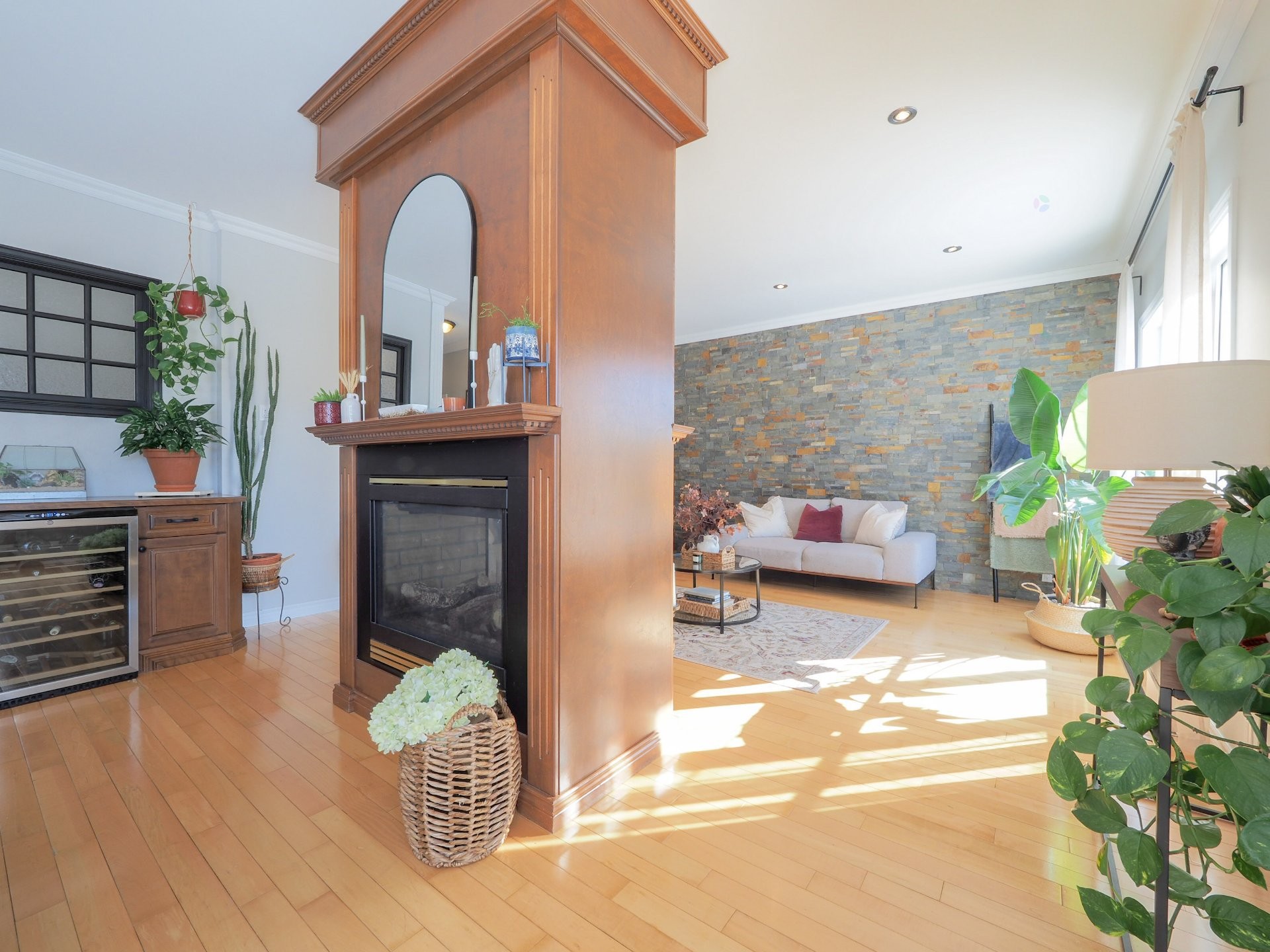 









255


Rue des Fuchsias

,
Trois-Rivières,




QC
G8V1N2

