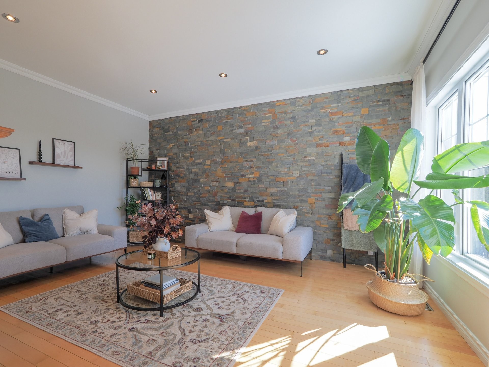 









255


Rue des Fuchsias

,
Trois-Rivières,




QC
G8V1N2

