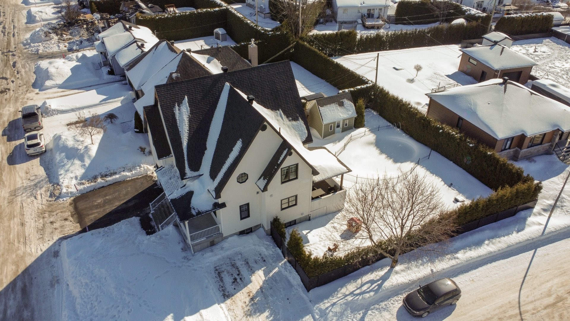 









255


Rue des Fuchsias

,
Trois-Rivières,




QC
G8V1N2

