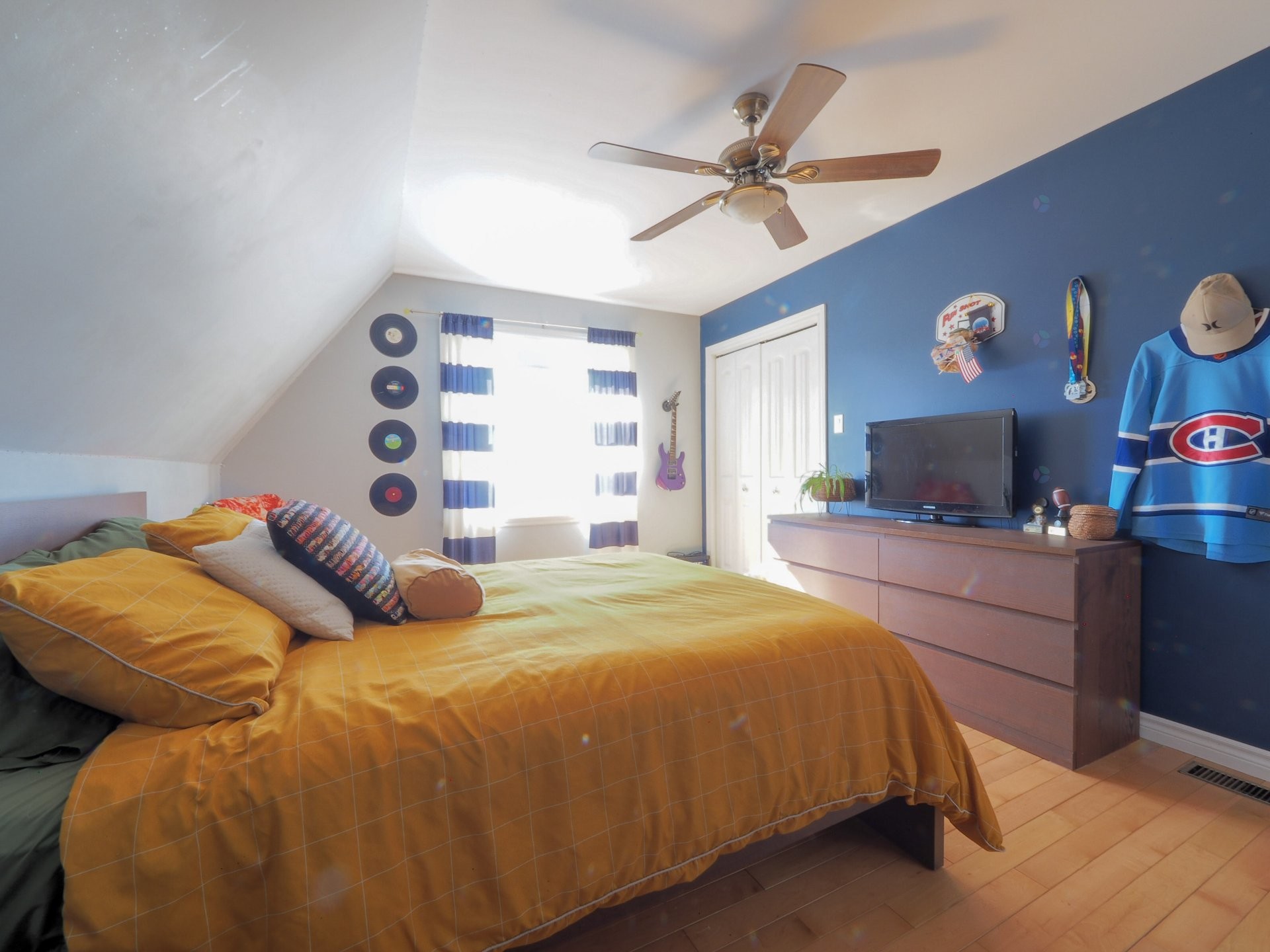 









255


Rue des Fuchsias

,
Trois-Rivières,




QC
G8V1N2

